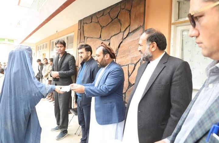 Martyr Baba Mazari Foundation helped flood victims in Parwan