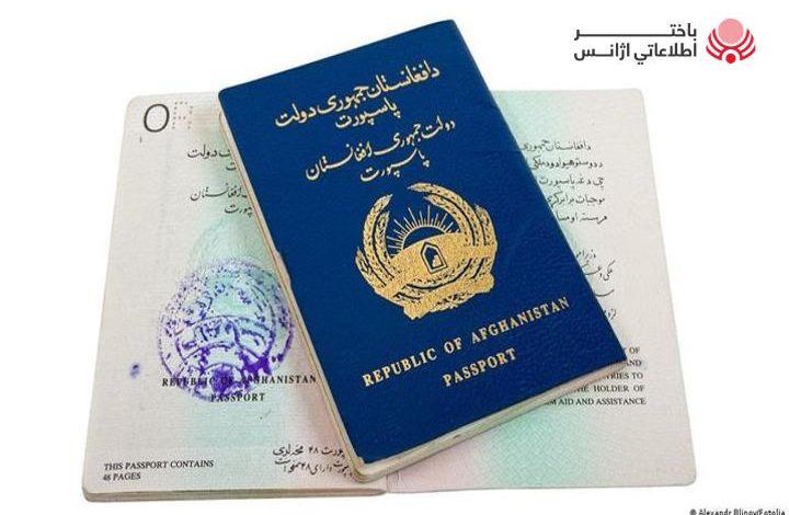 ریاست پاسپورت برای متقاضیان بالاتر از سن 15 سال پاسپورت‌ ده‌ساله توزیع می‌کند