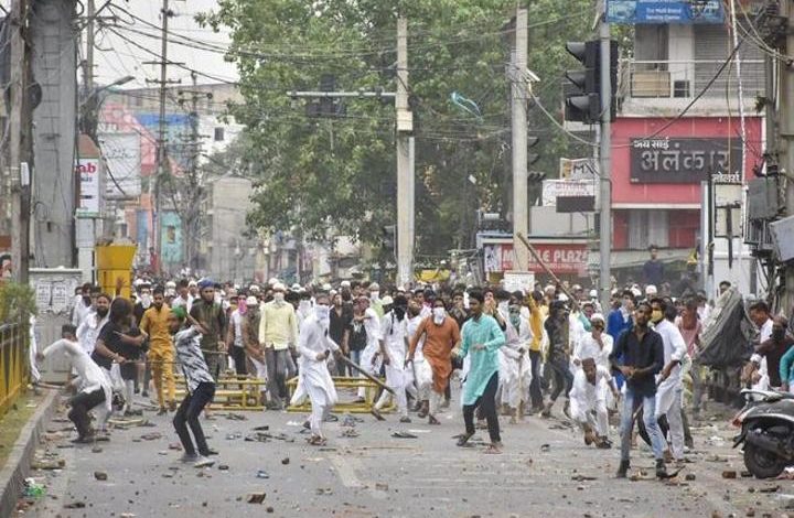 تظاهرات در هند دو کشته و چند زخمی بر جا گذاشت